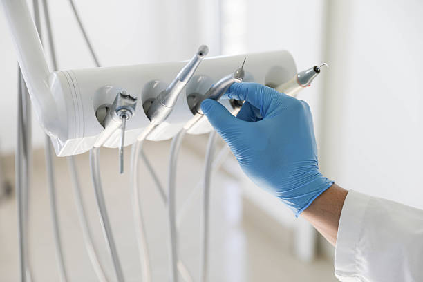 Professional Emergency Dentist technician working in Maryland City, MD